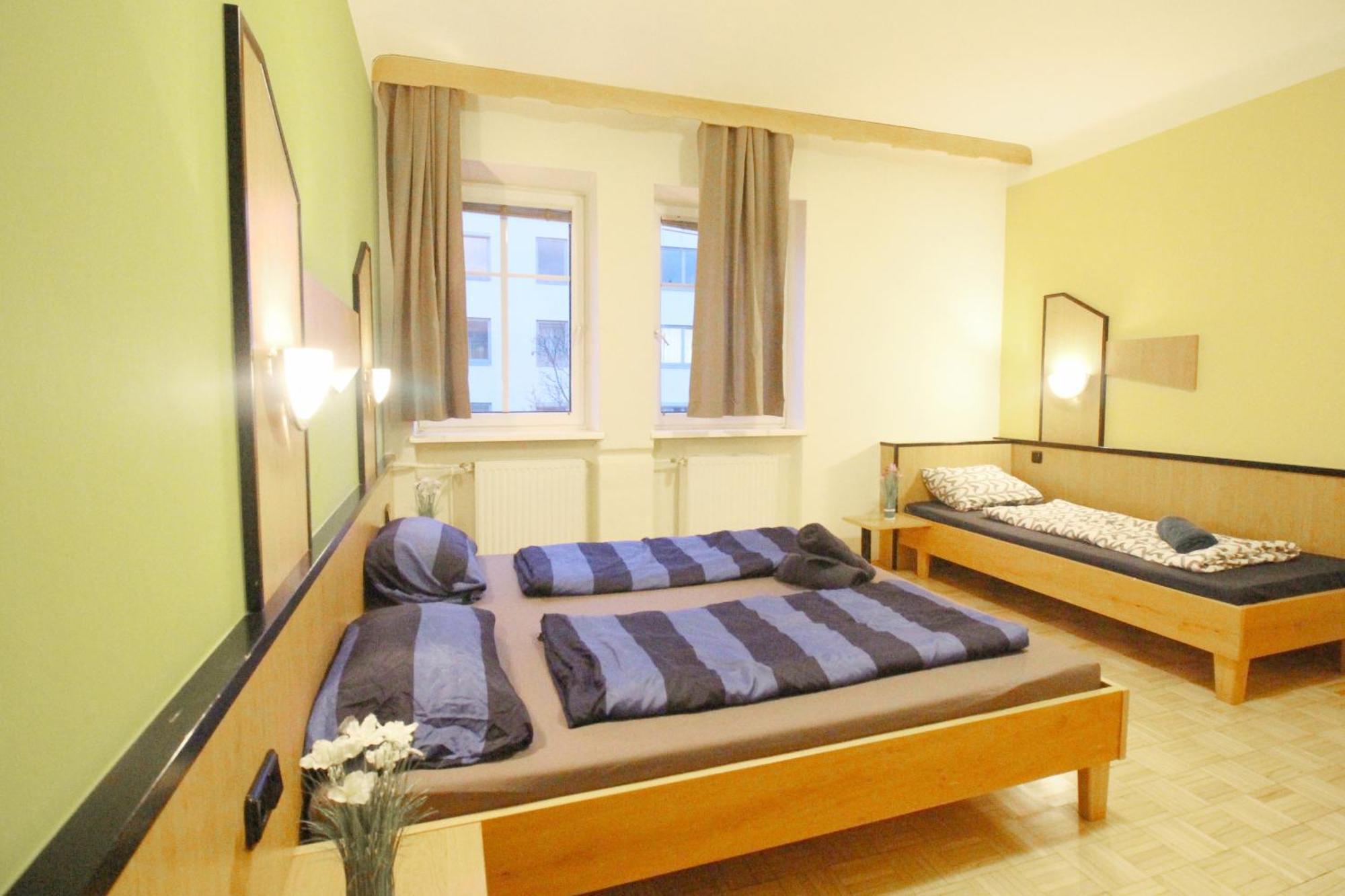 Triple In Hutteldorfer Strasse Area Aparthotel Wien