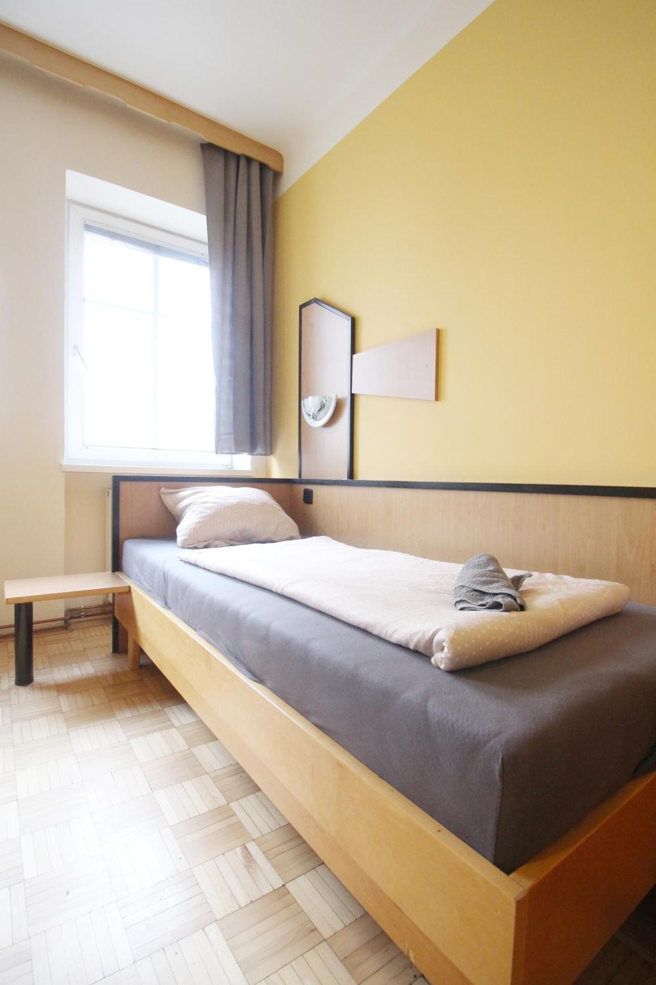 Triple In Hutteldorfer Strasse Area Aparthotel Wien
